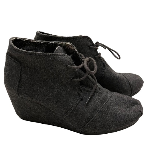 Toms Shoes - Toms Lace-up Gray Flannel Wedge Booties. Size 8.5